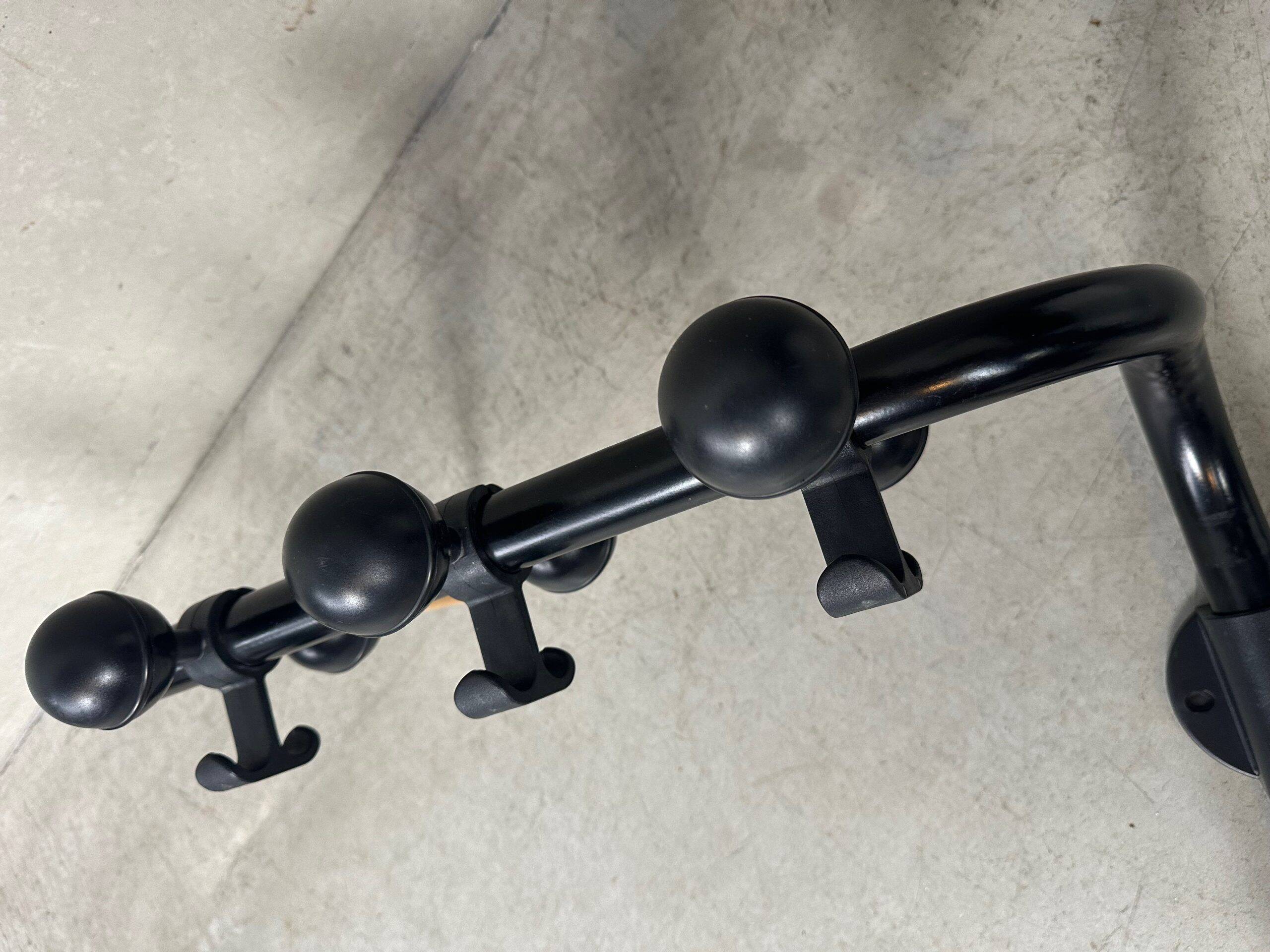 Design Giro wall coat rack – Magis – 1978