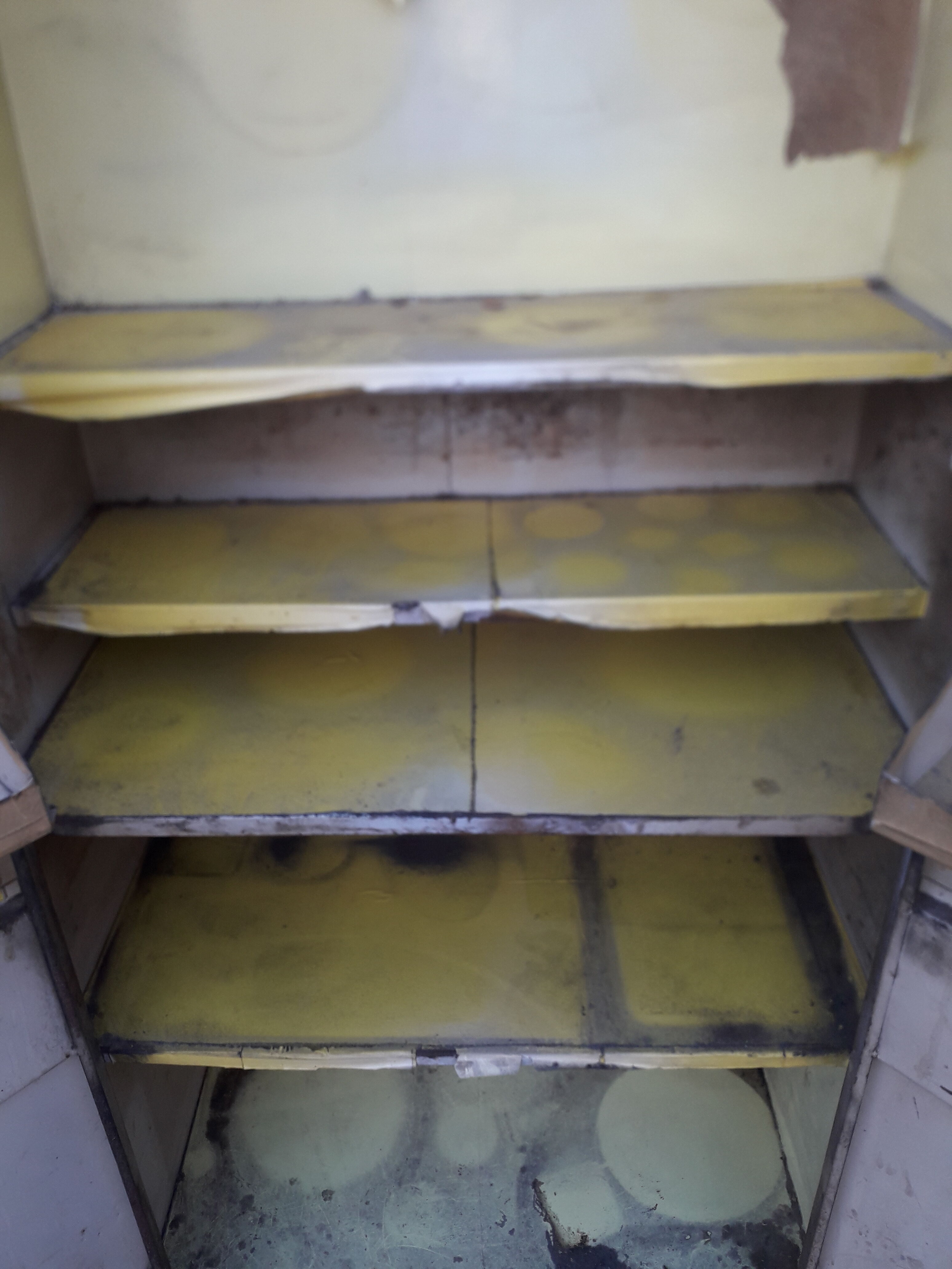 Armoire métallique d'atelier