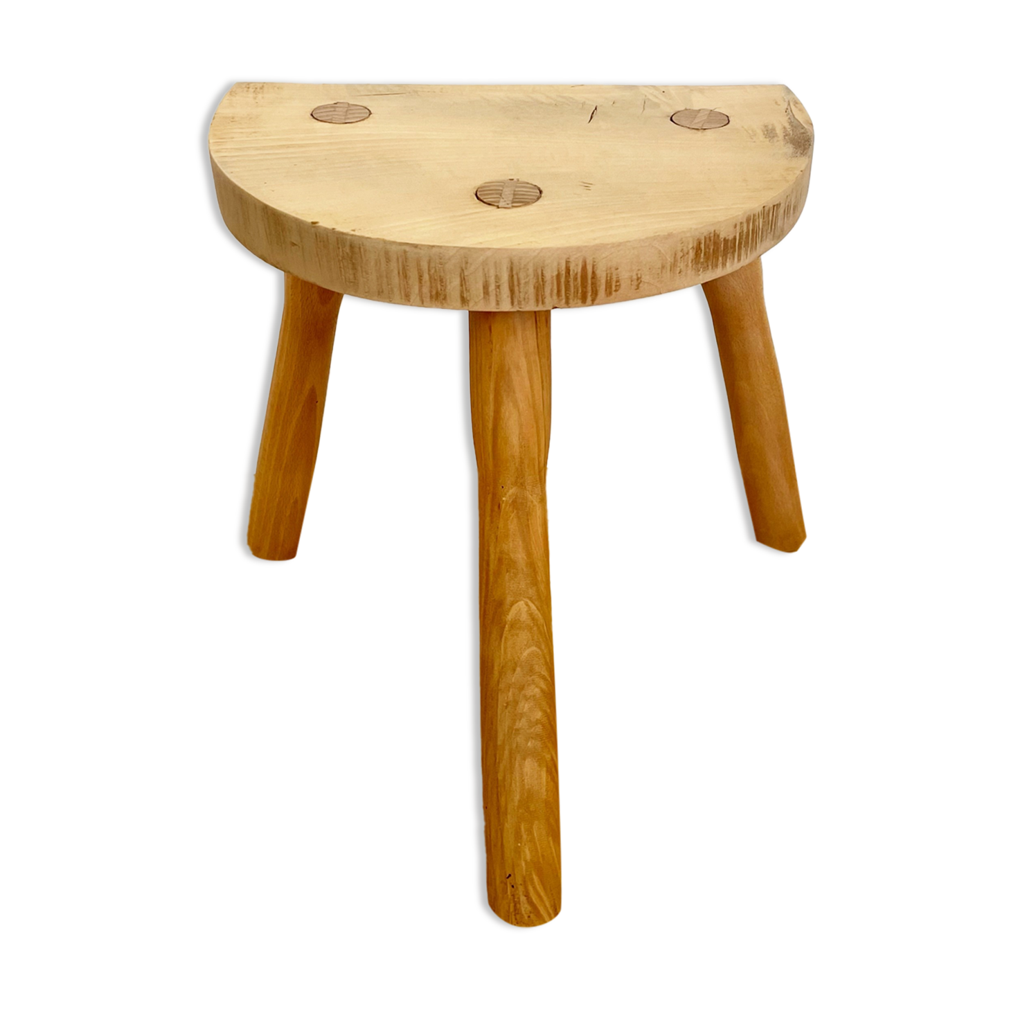 Tripod stool cowherd