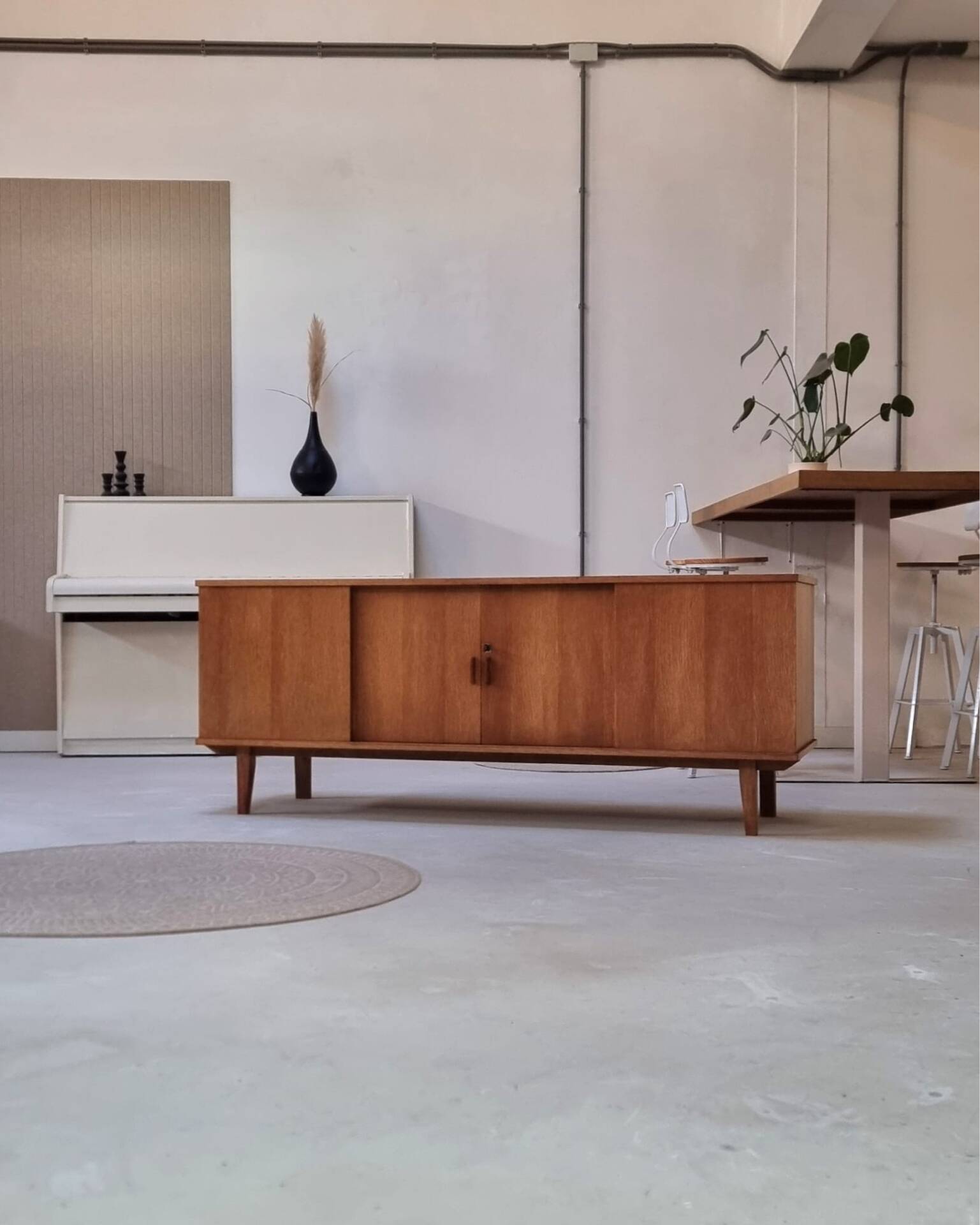 Buffet du milieu du siècle