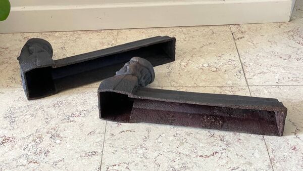 Chenets anciens fonte d’acier vintage