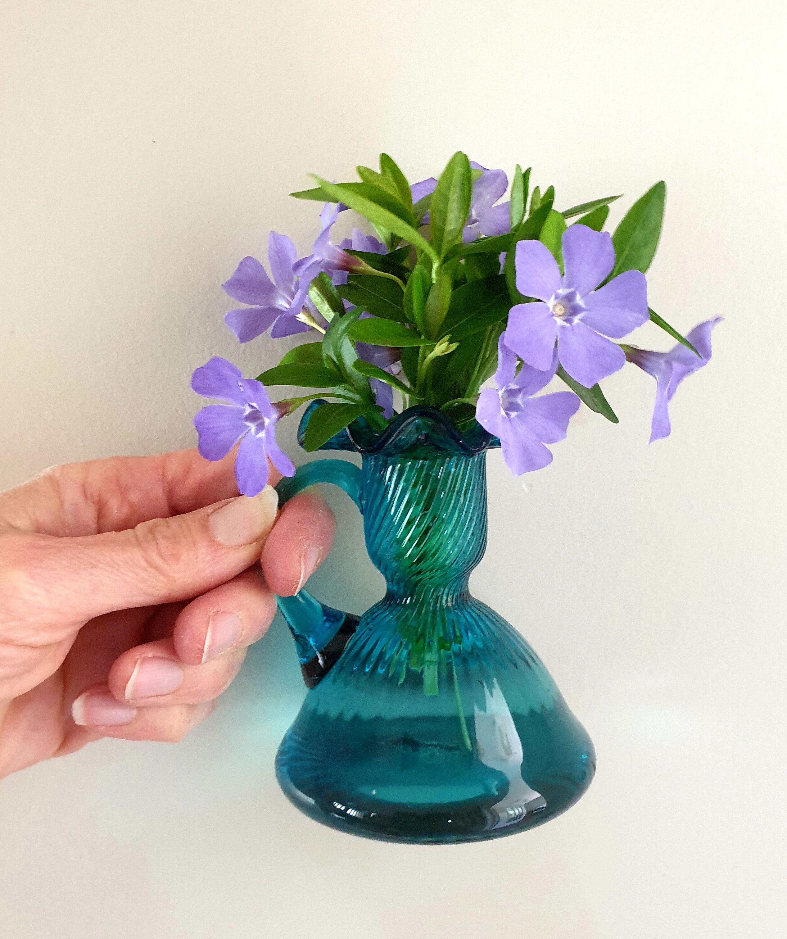 Small blue vase with collar