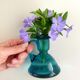 Vase bleu à  collerette