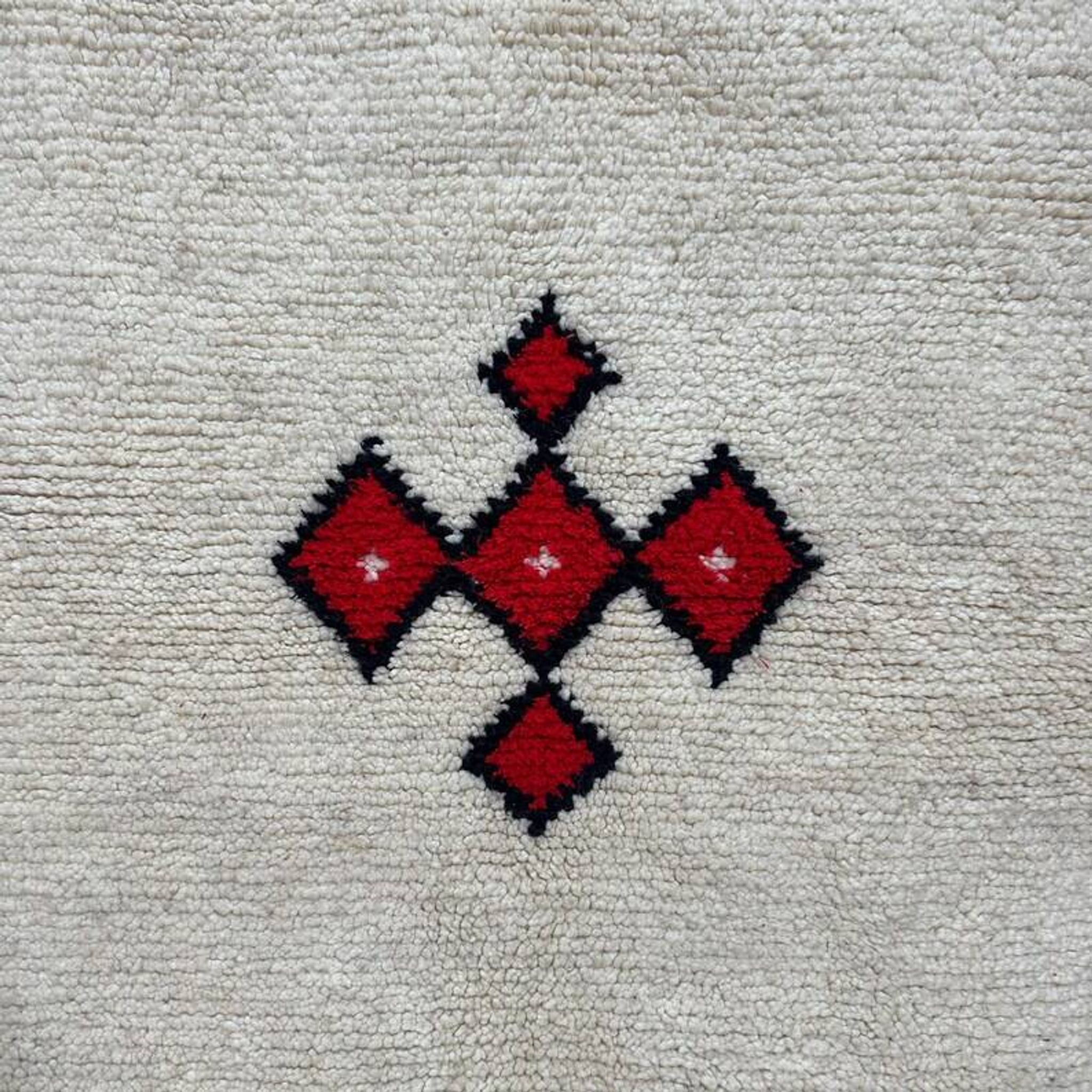 Moroccan Berber decorated rug 200cm x 300cm