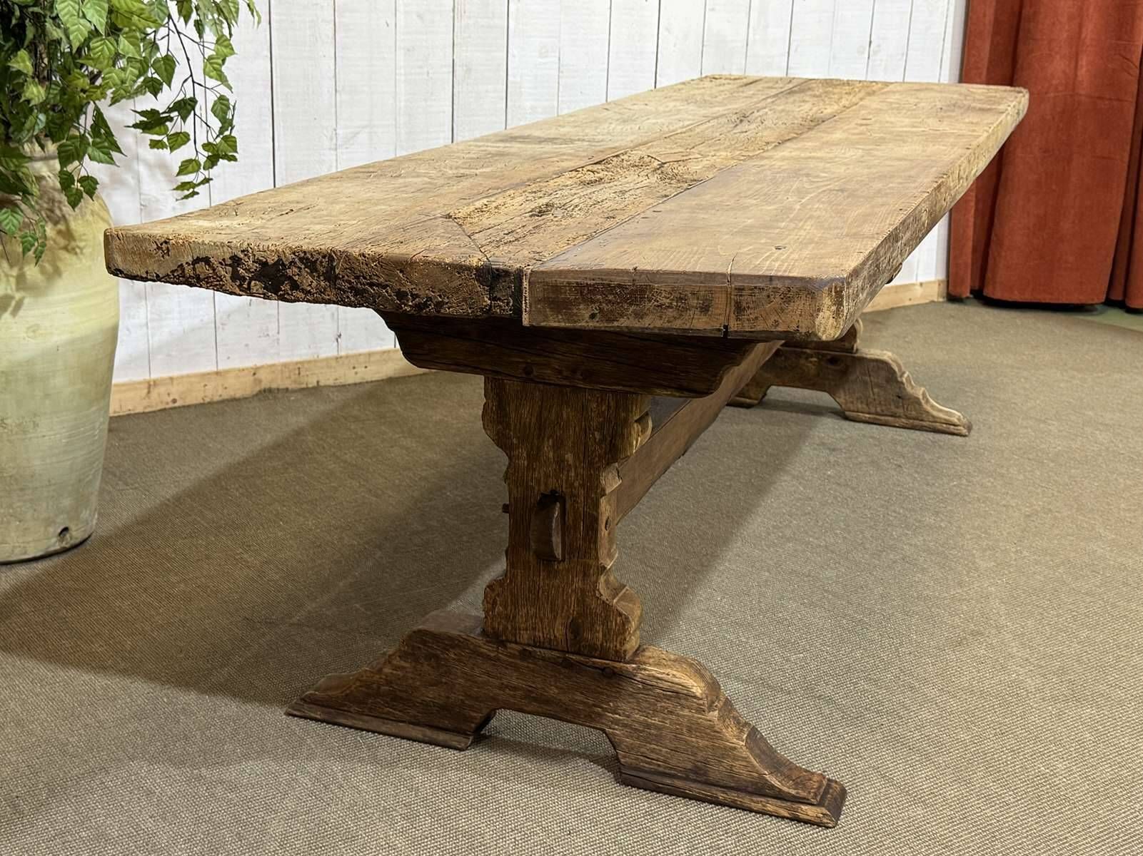 Table monastère en chêne brut XIXème