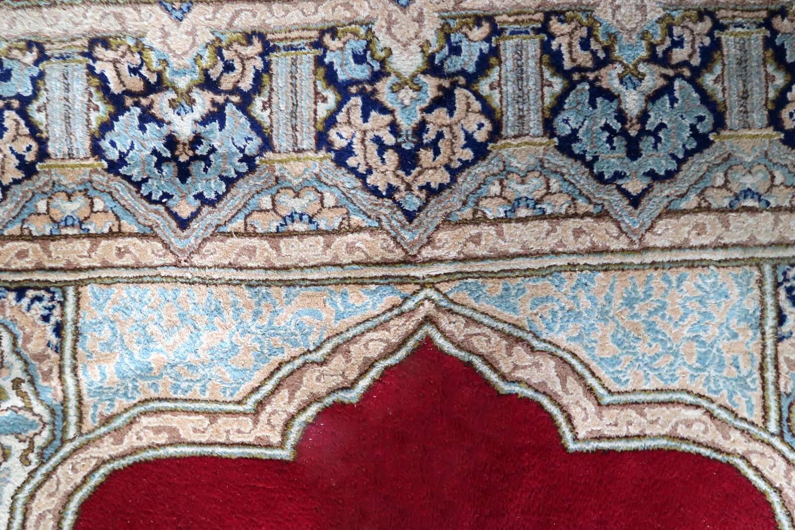 Antique Kerman Kork wool rug, open field medallion, crimson & navy, c. 1930s — 237 × 302 cm — 1C1280