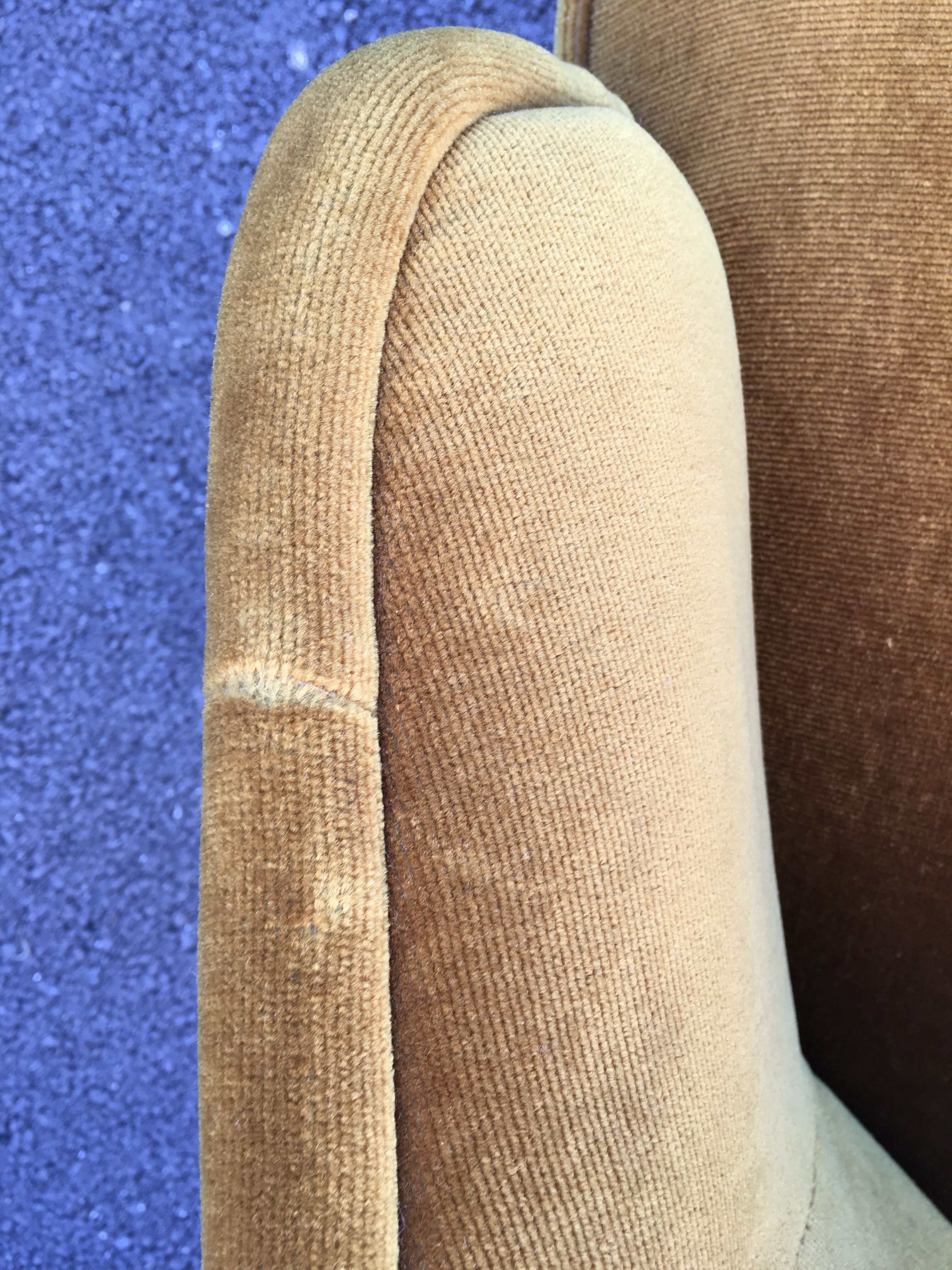 Vintage toad chair velvet gold