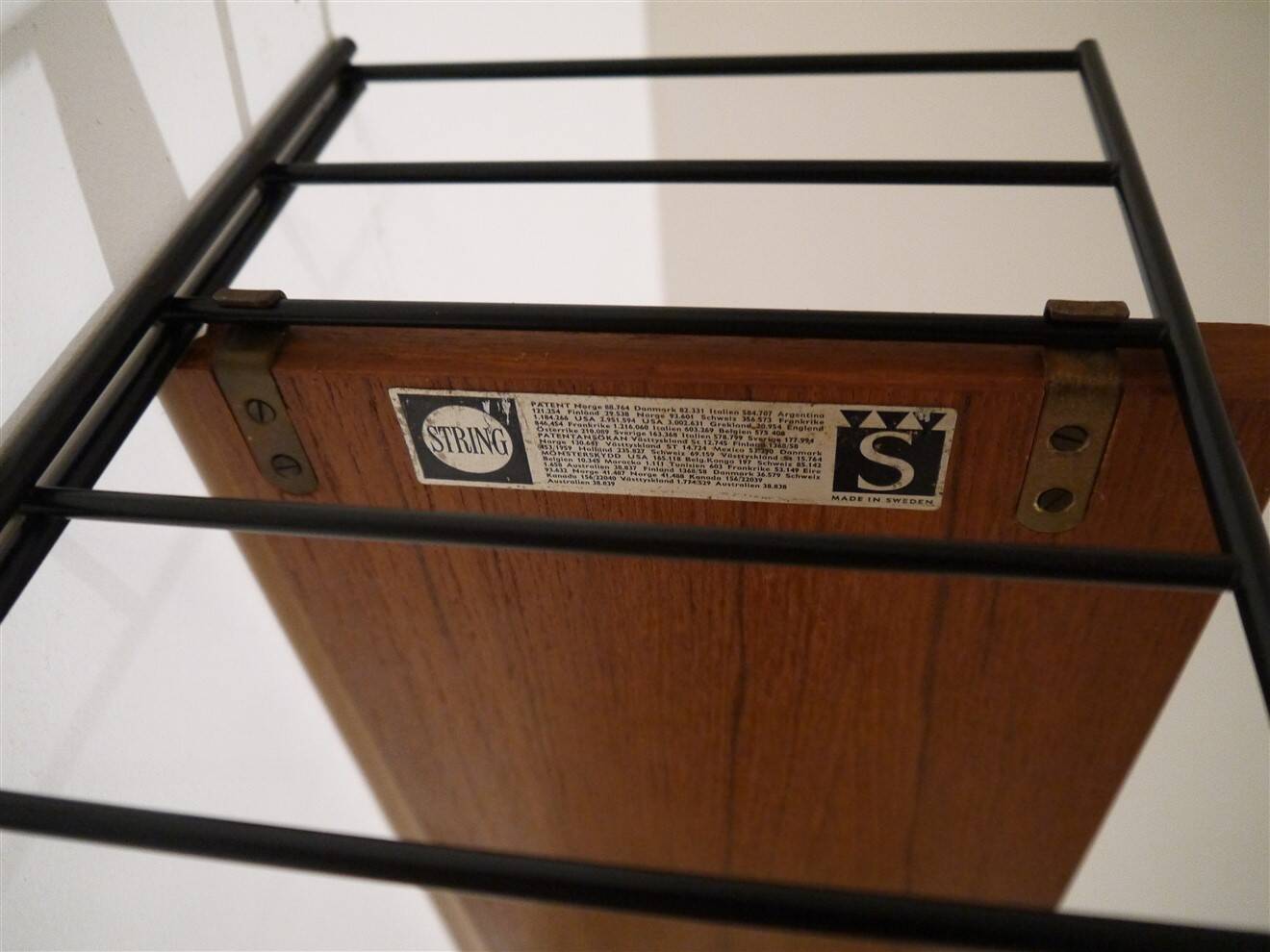 Teak wall-mounted shelf/desk, string design 1960