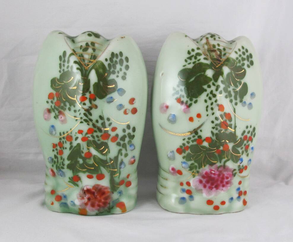 Paire de vases muraux céladon asiatiques, fin 19è siècle