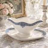 Antique sauce boat in Saint-Amand earthenware (Nord)