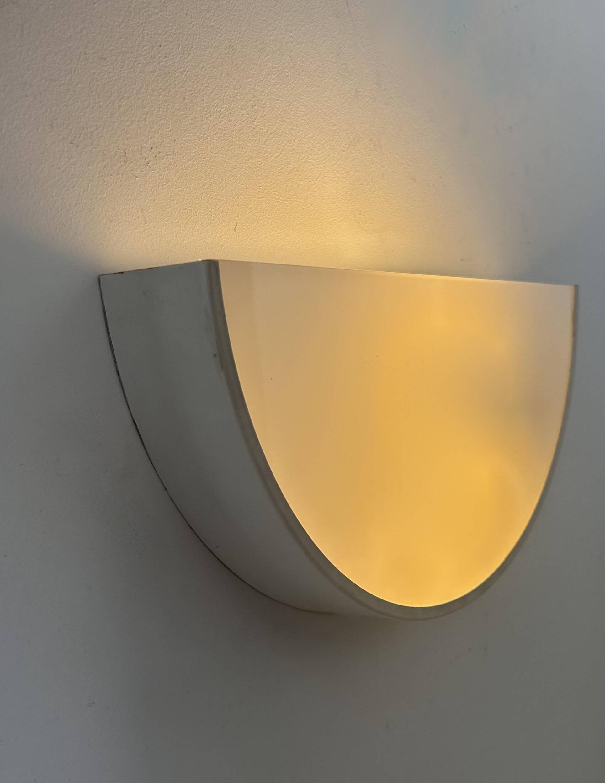 Vintage half-circle wall lamp, white lacquered metal and opaline glass, France 1970