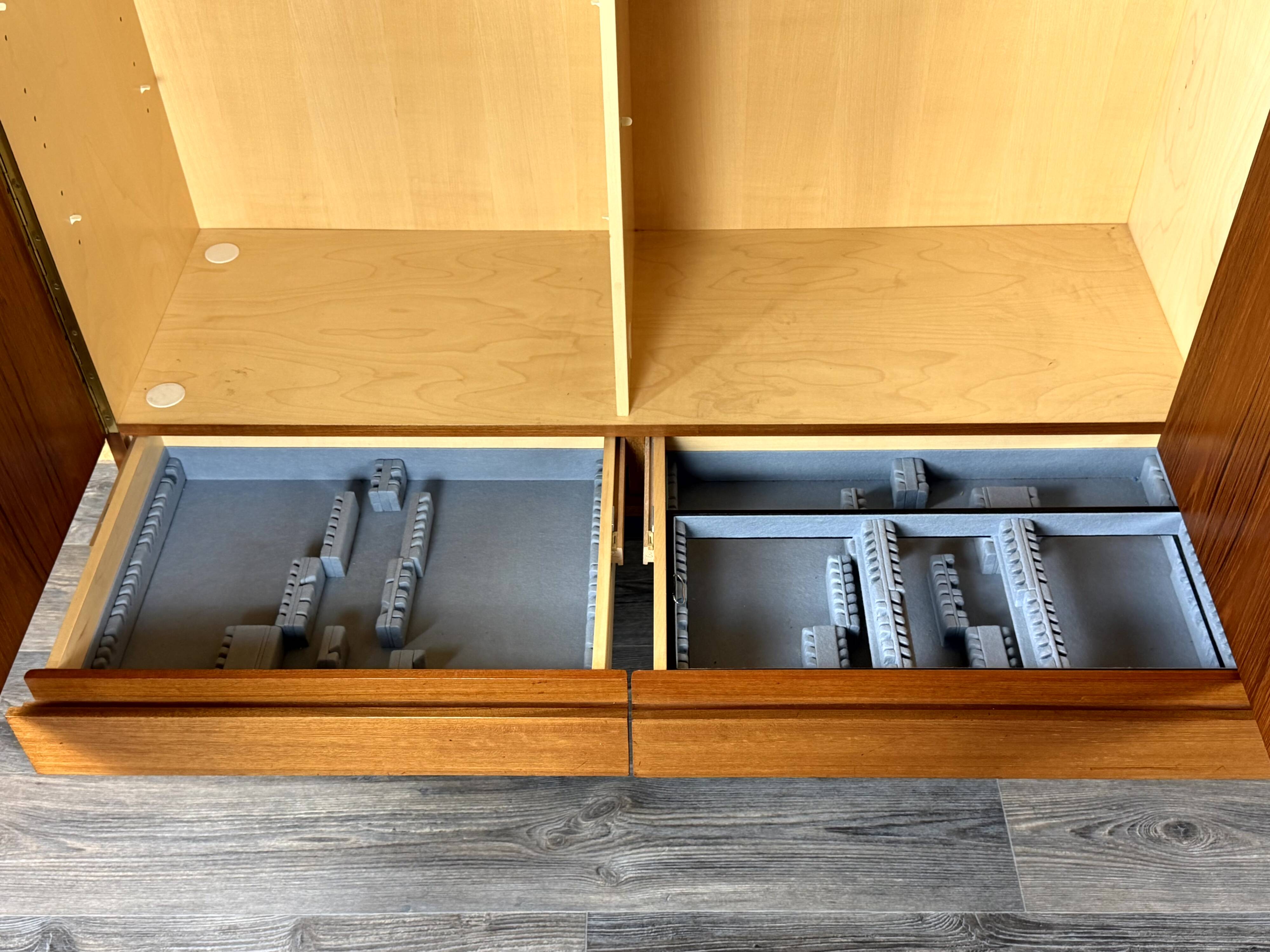 Buffet haut B60 en teck par Dieter Waeckerlin pour Behr, années 1960-1970