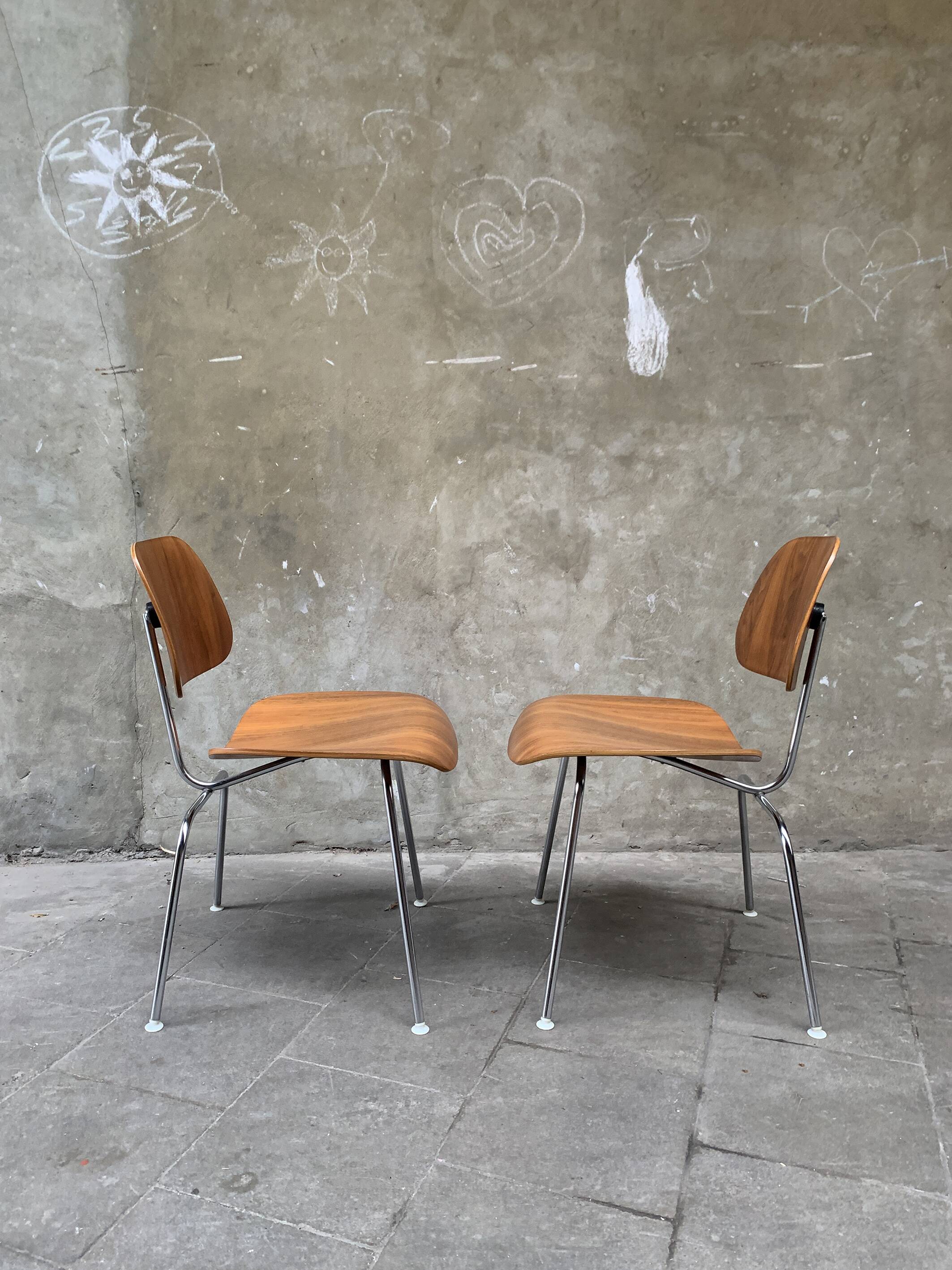 Chaises DCM Noyer Ray & Charles Eames Dining Chair Metal Herman Miller