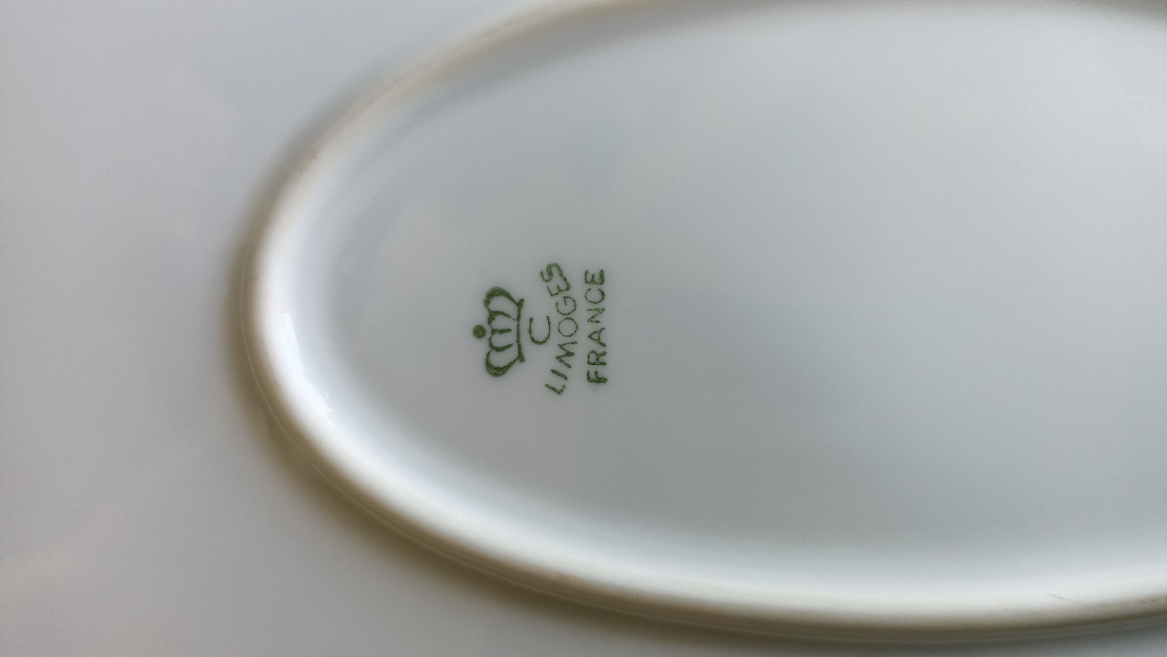 Oval serving dish in Limoges porcelain - Chastagner