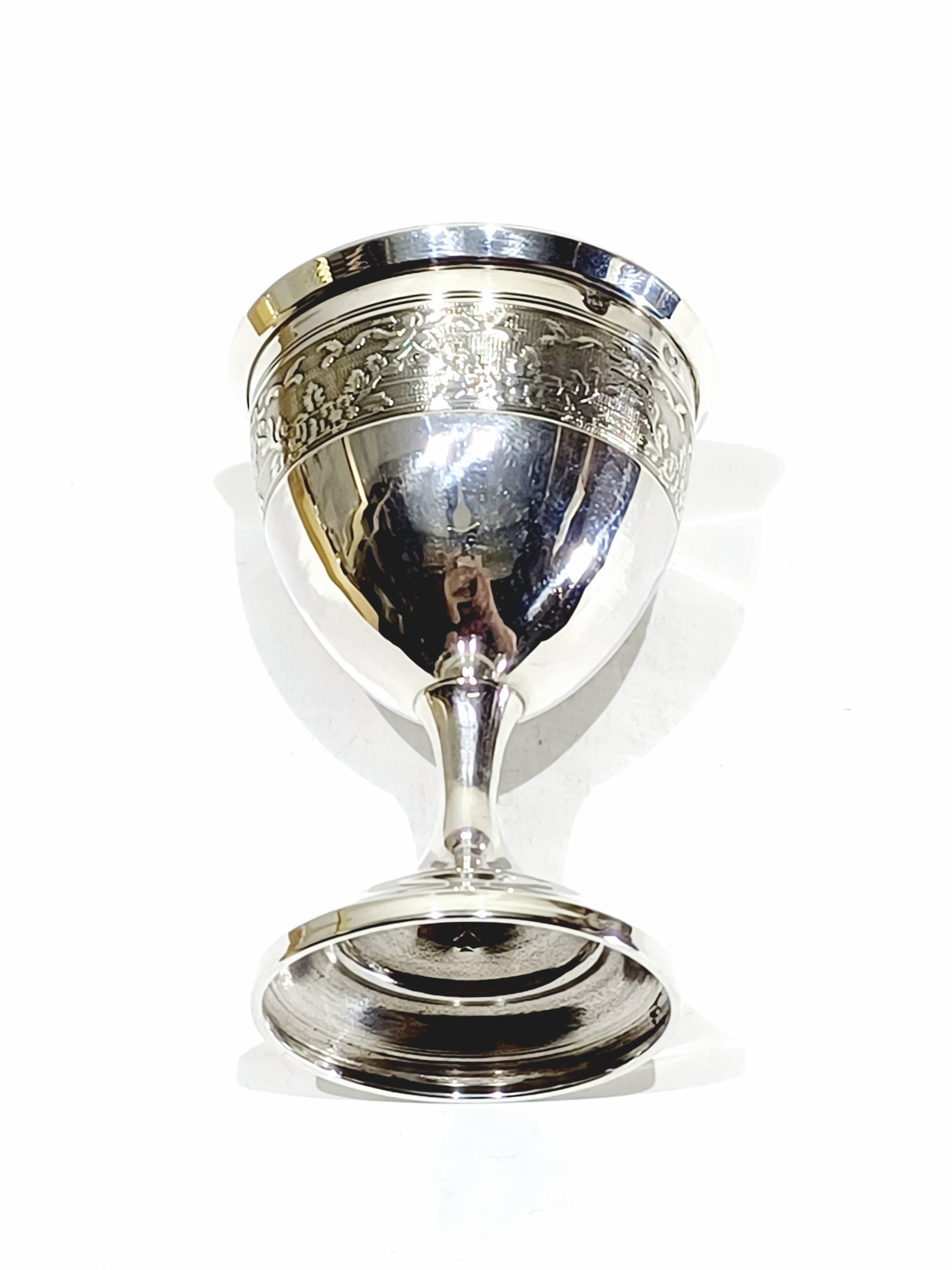 Pierre Bezon - Solid silver egg cup