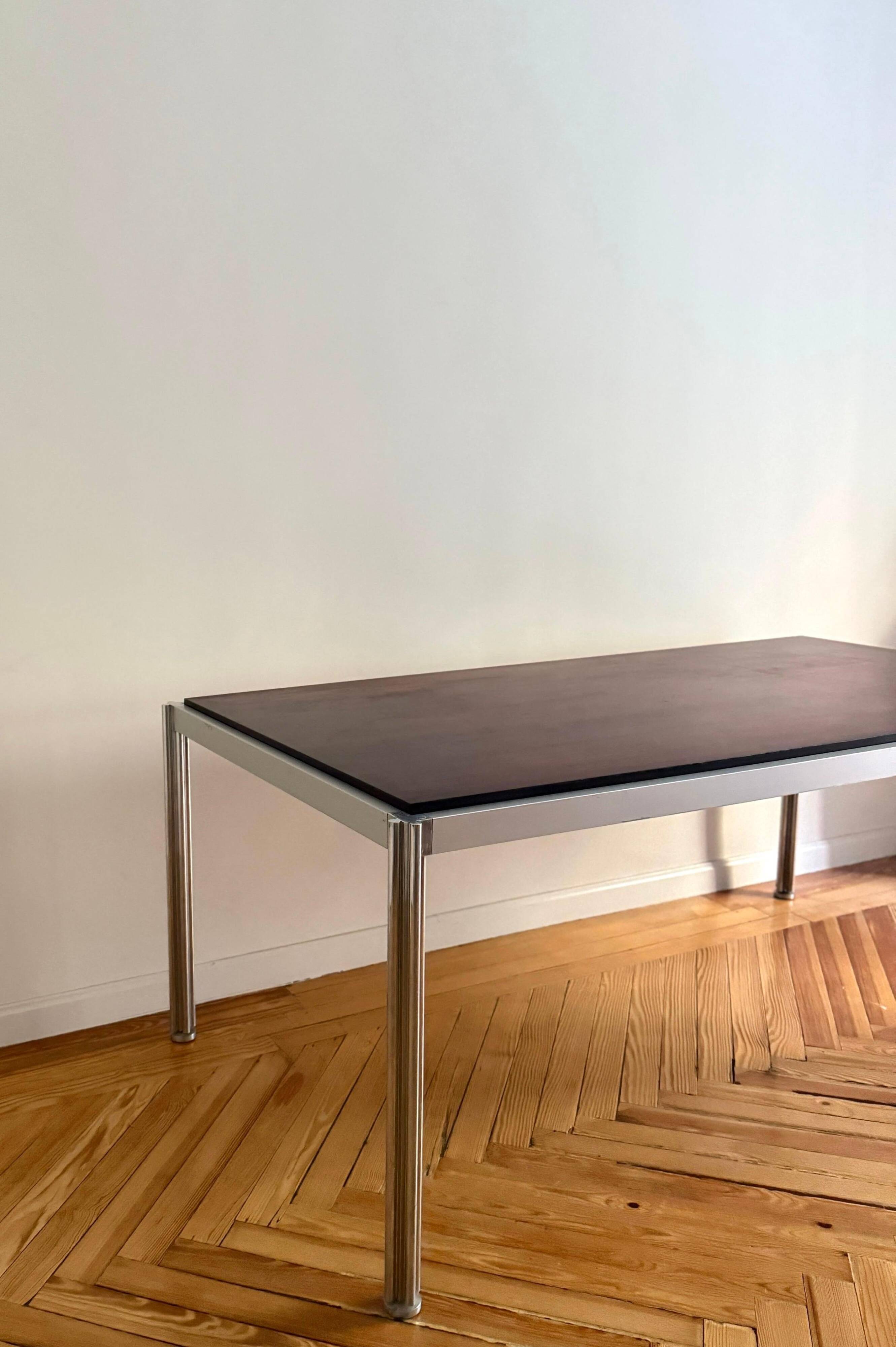 Table «Shamrock» by George Ciancimino