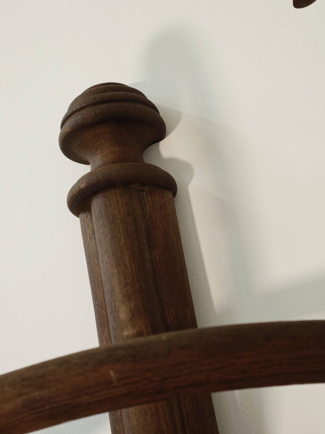 Thonet No. 1 Parrot Coat Rack on Wall, 1900s