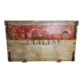 Undue wooden box