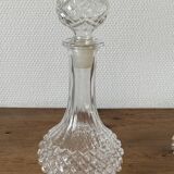 Pair of Arques crystal glass carafes, diamond point pattern, with their stoppers