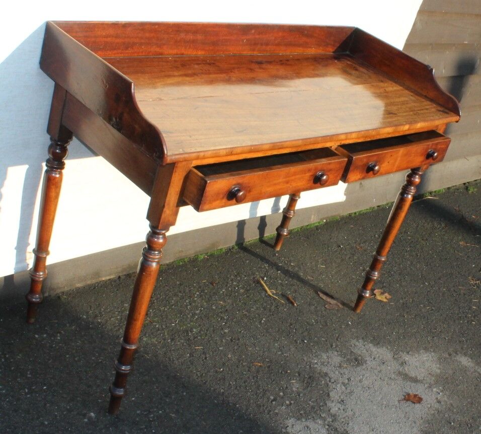 Vintage 1920s mahogany 2 drawer desk
