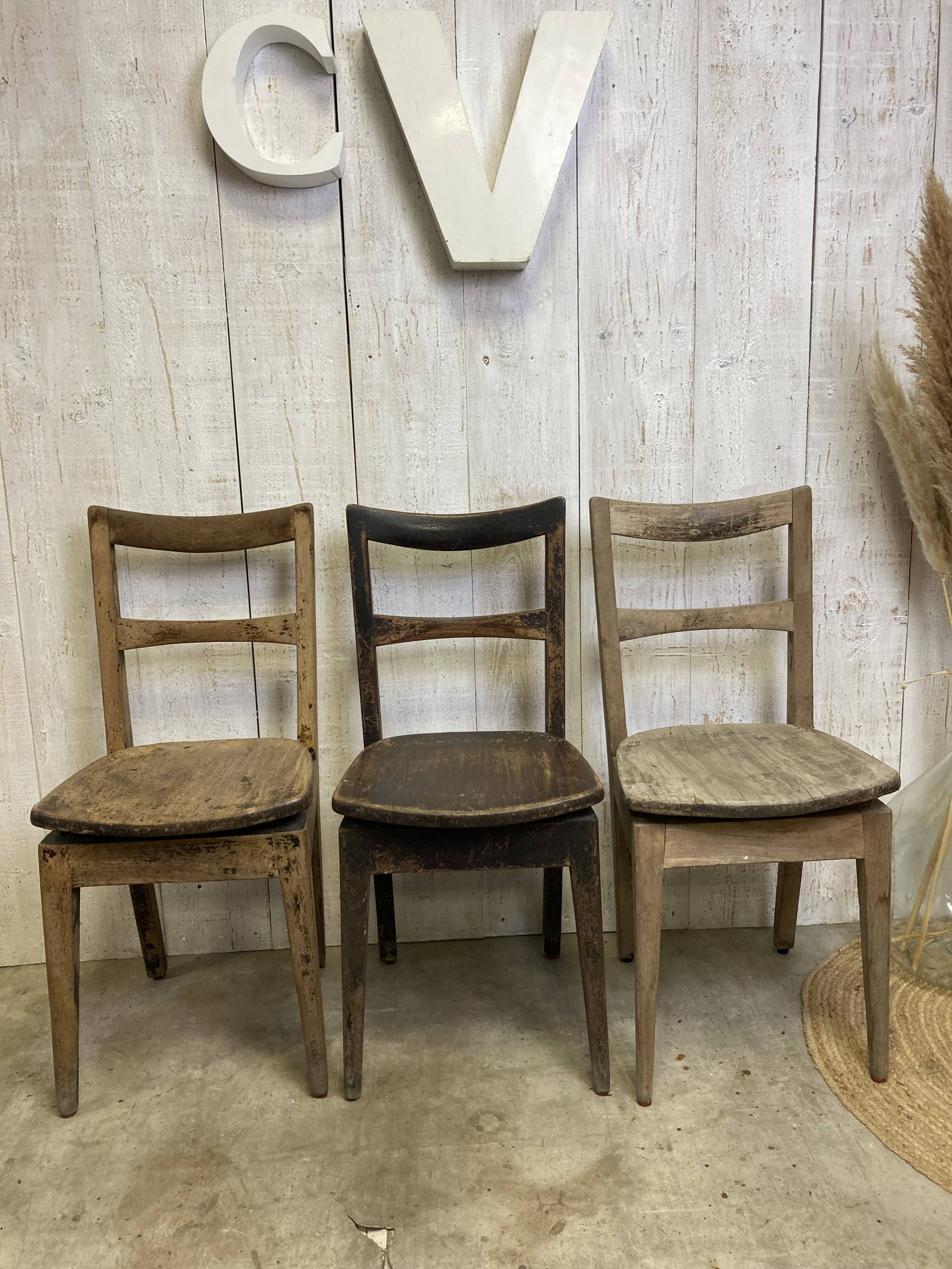 Series of 3 "taberna" chairs