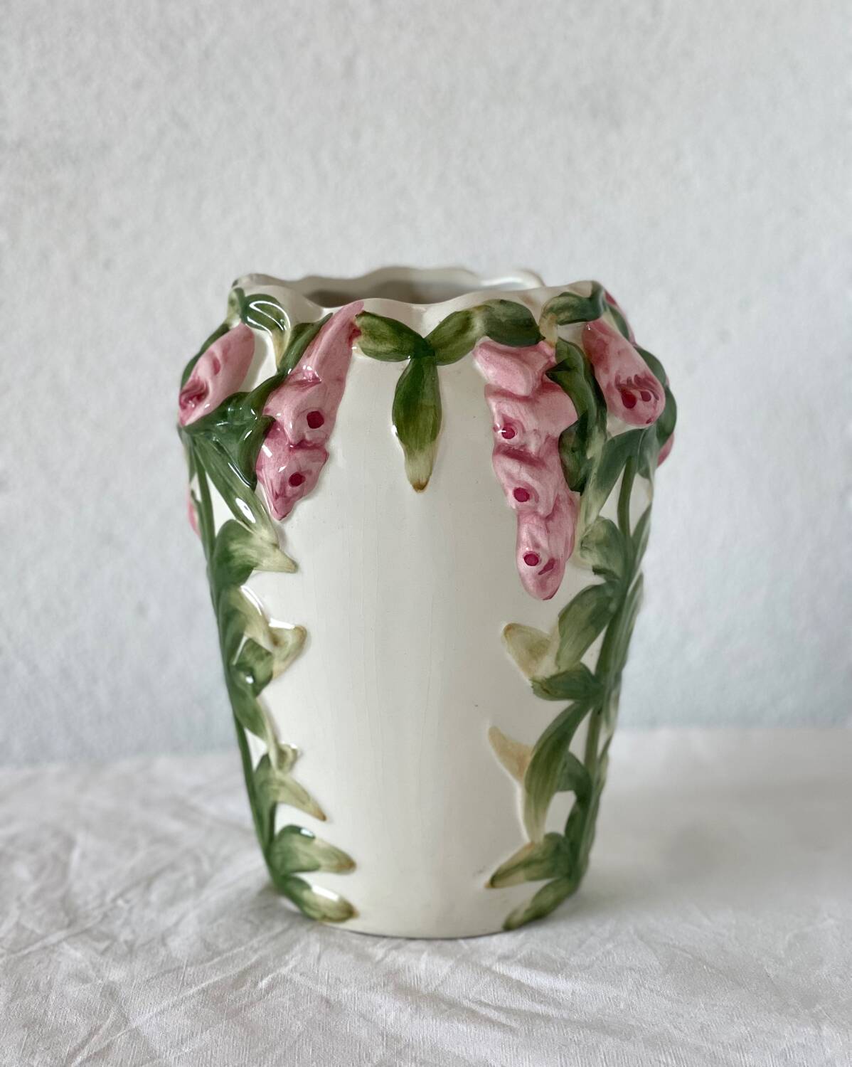 Slip vase.