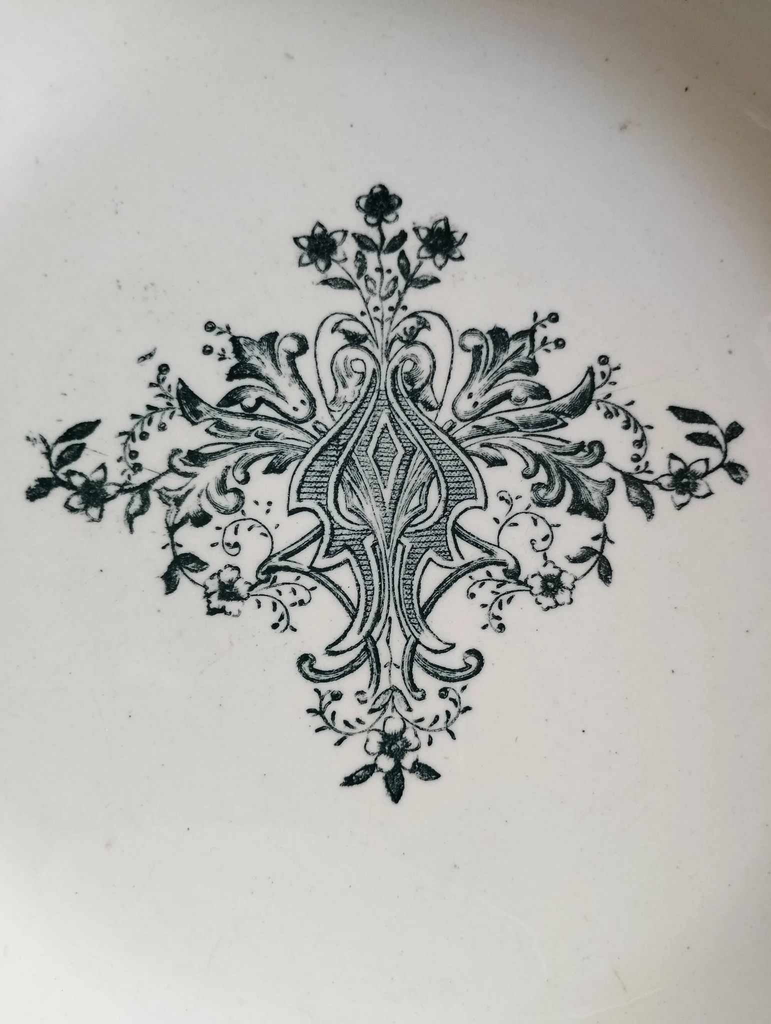 Earthenware service from Salins "Alhambra"