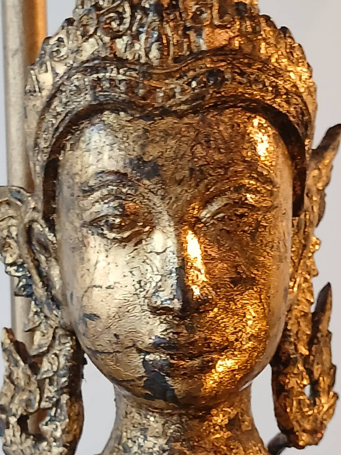 Unique and monumental Siamese bronze lamp from the 19th century, Thailand, 76 stamped.