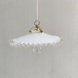 Notched opaline suspension
