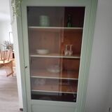 Armoire vitrée parisienne