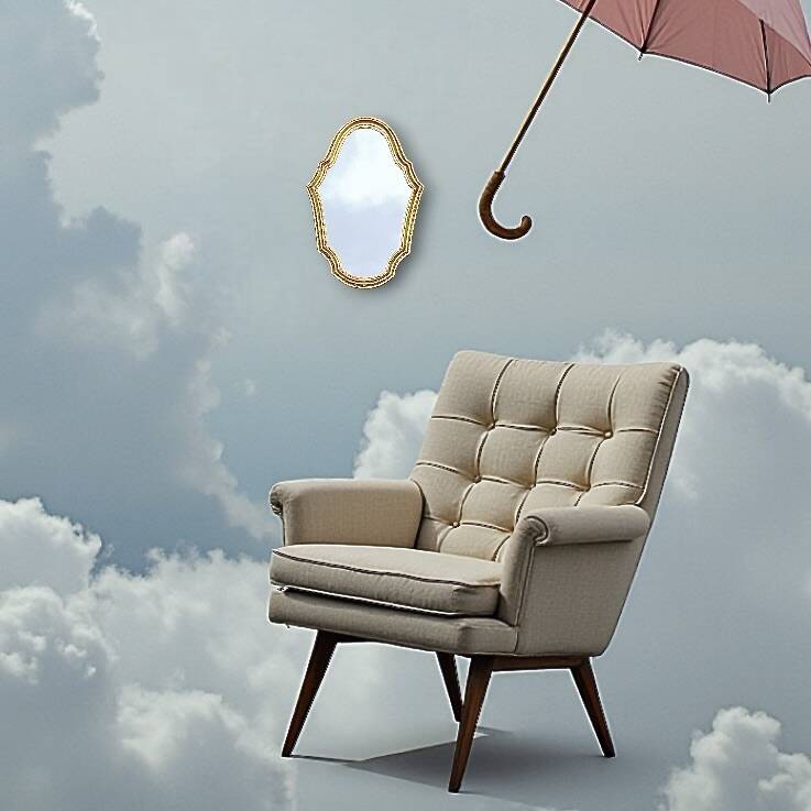 Small antique wall mirror in gilded resin – rocaille style