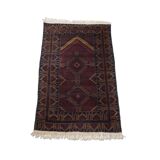 Decorative Rug with Dark Tones – 162x86 cm