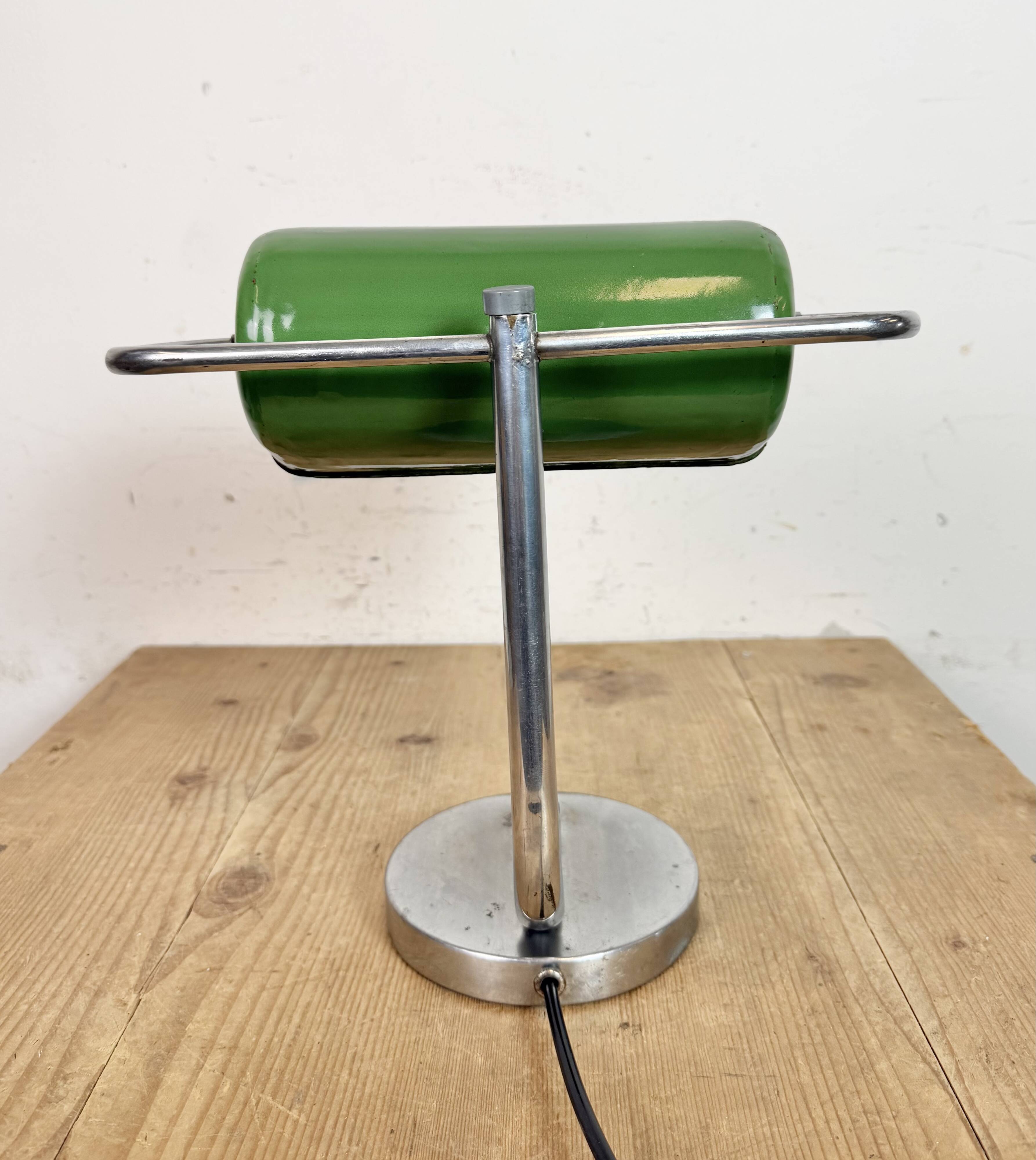 Vintage Green Enamel Banker Lamp, 1950s