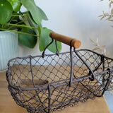 Basket wire handle wood