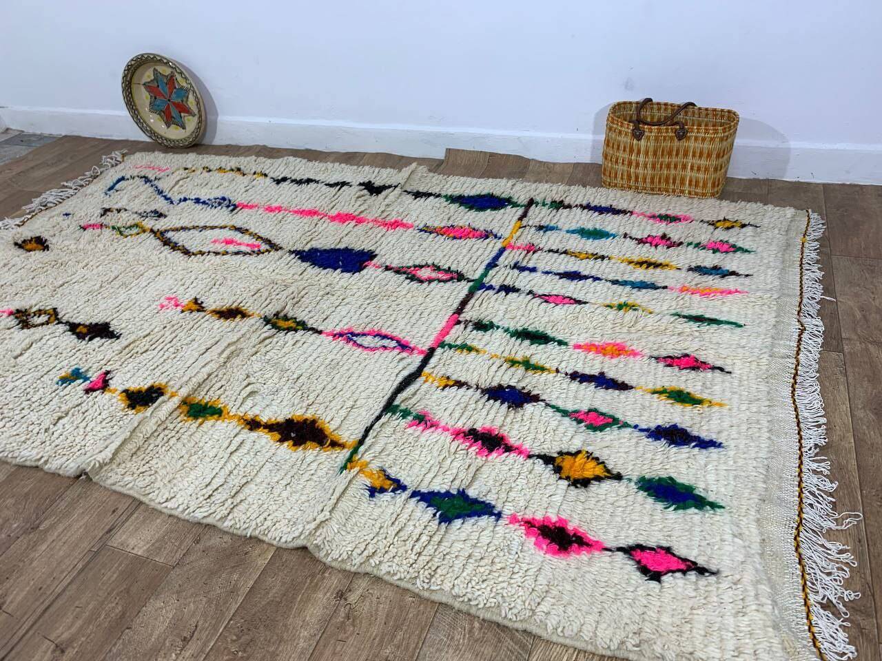 Handmade moroccan berber rug 258 x 160 cm