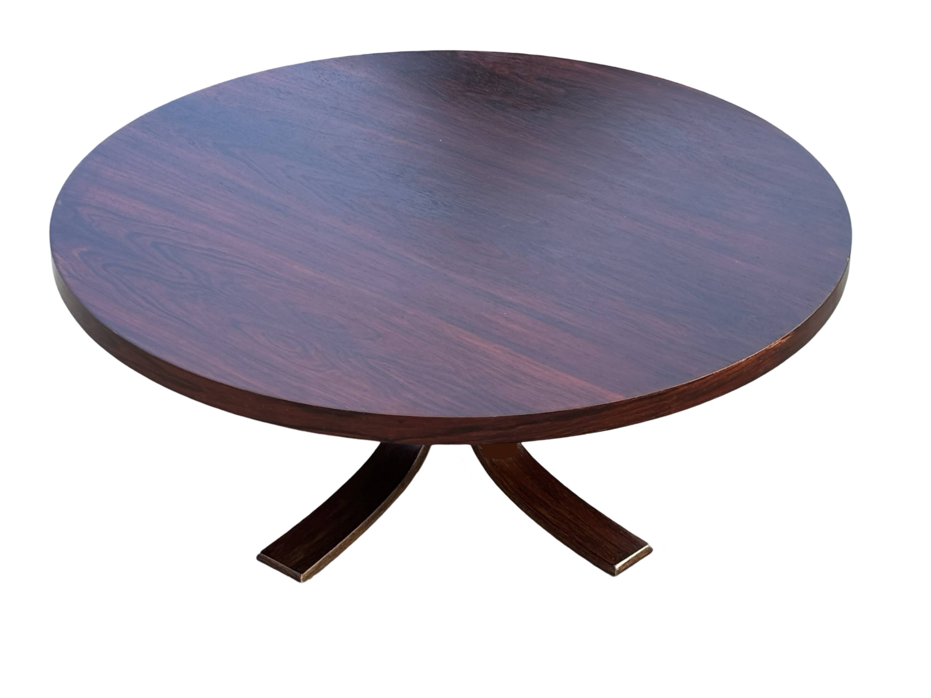 Vintage round coffee table in rosewood veneer, 60s design