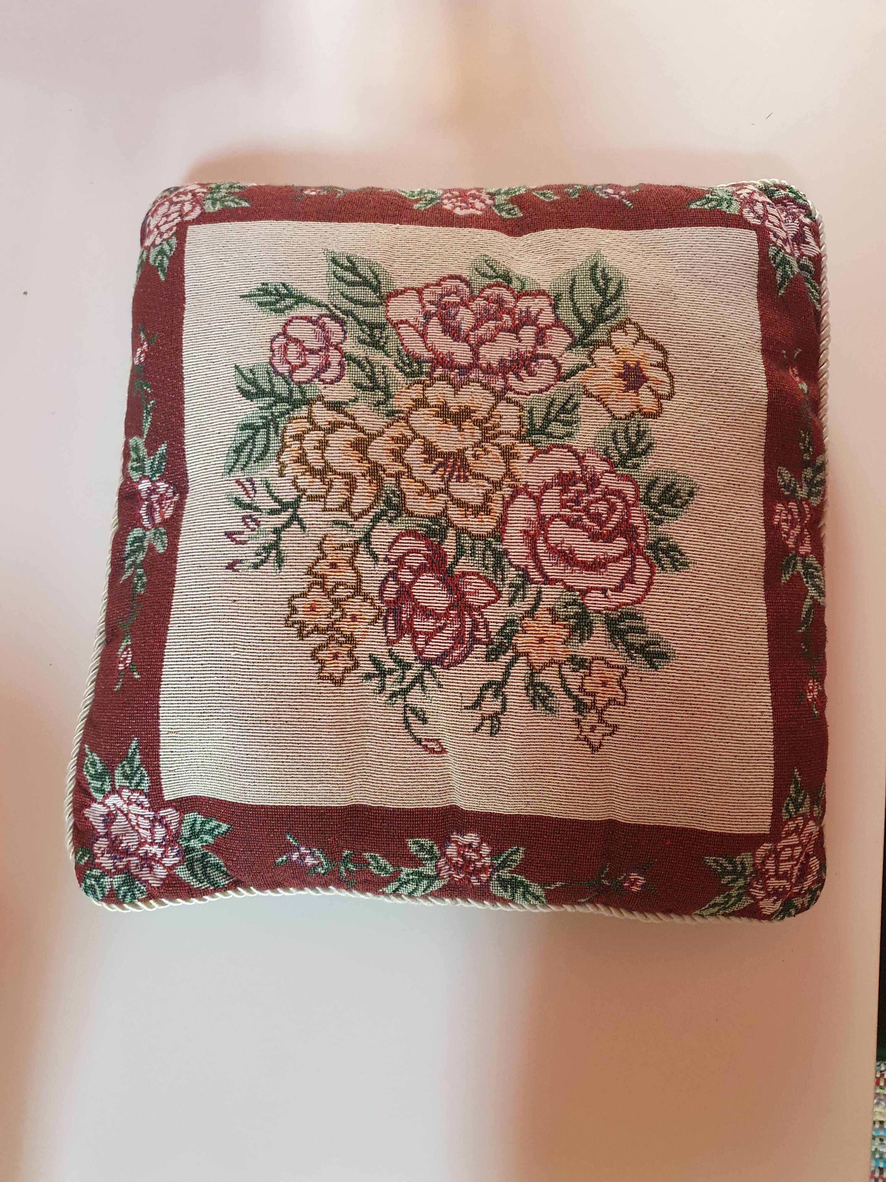 Vintage canvas pillow