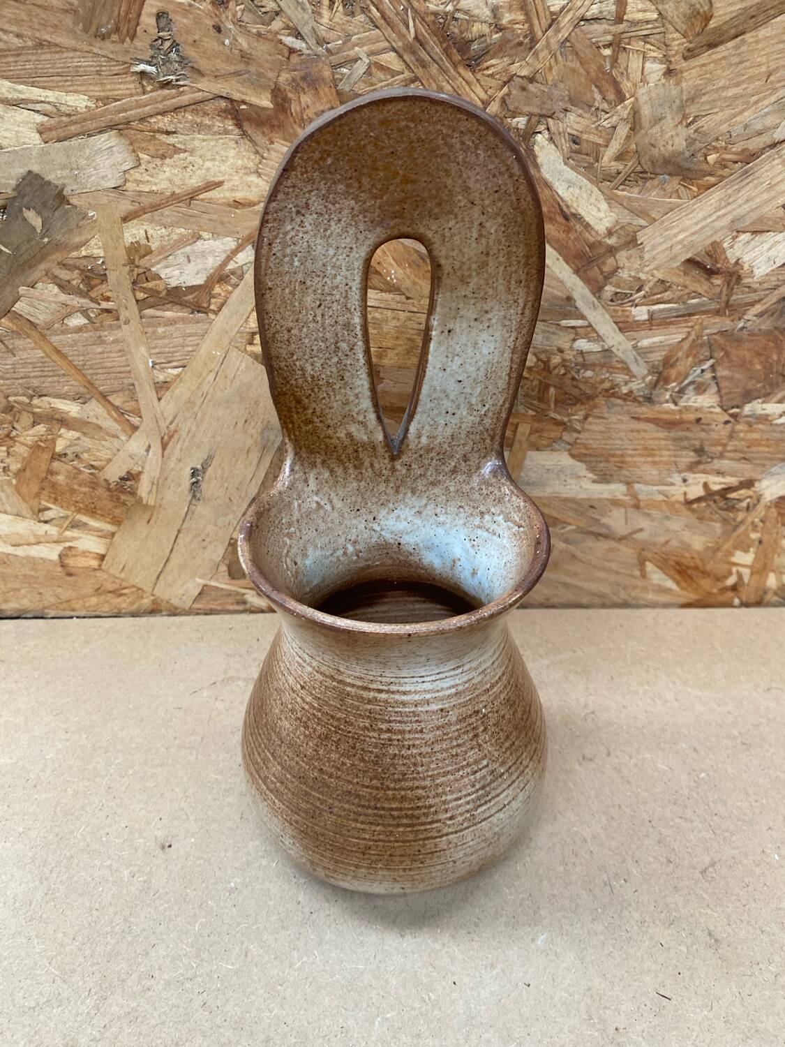 Old dehoux jm wall hanging pot beige sandstone luc en diois