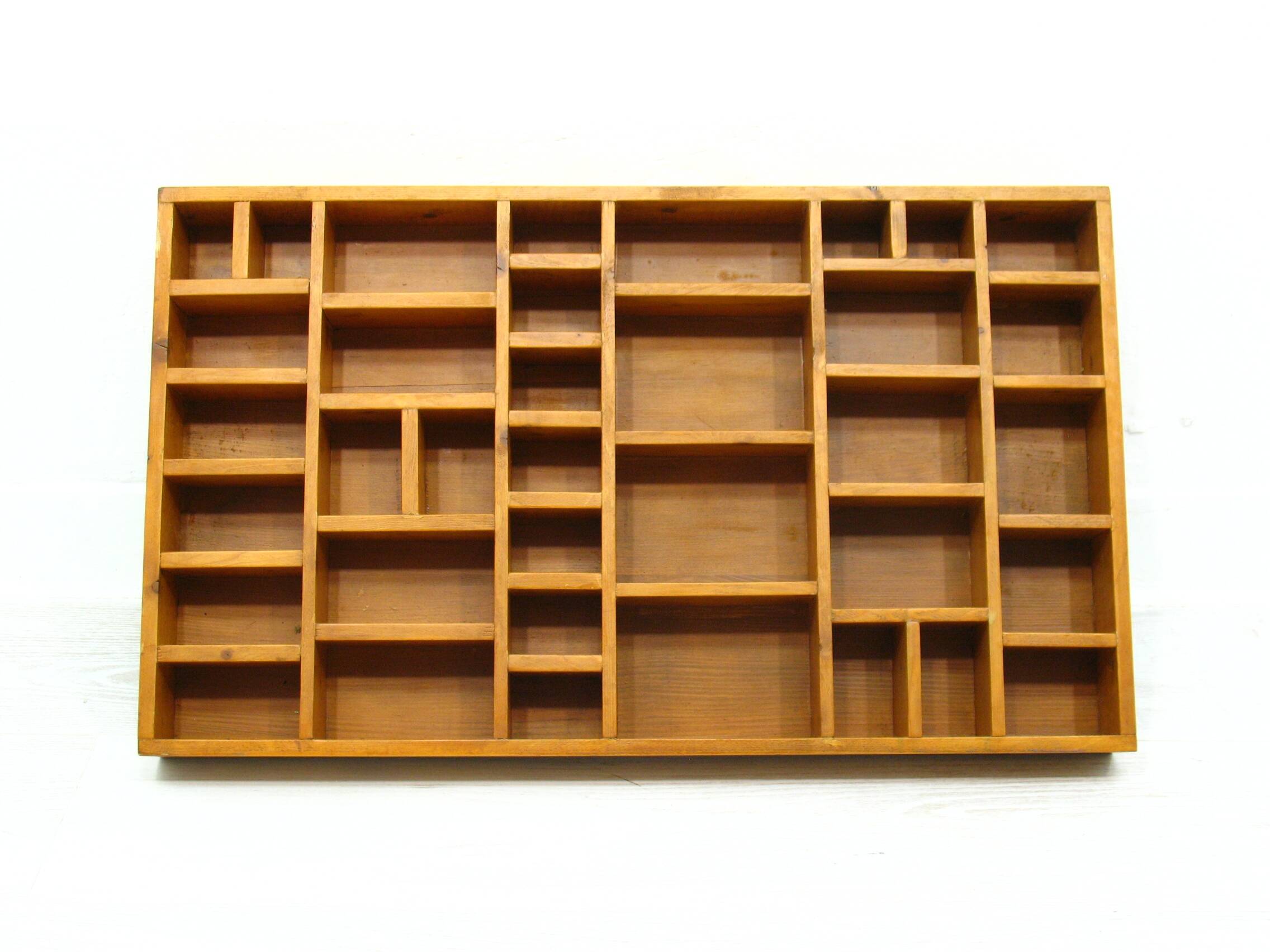 Shelf for figurines vintage display from the 70s