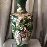 Large asian porcelain vase of green color and dore geisha pattern