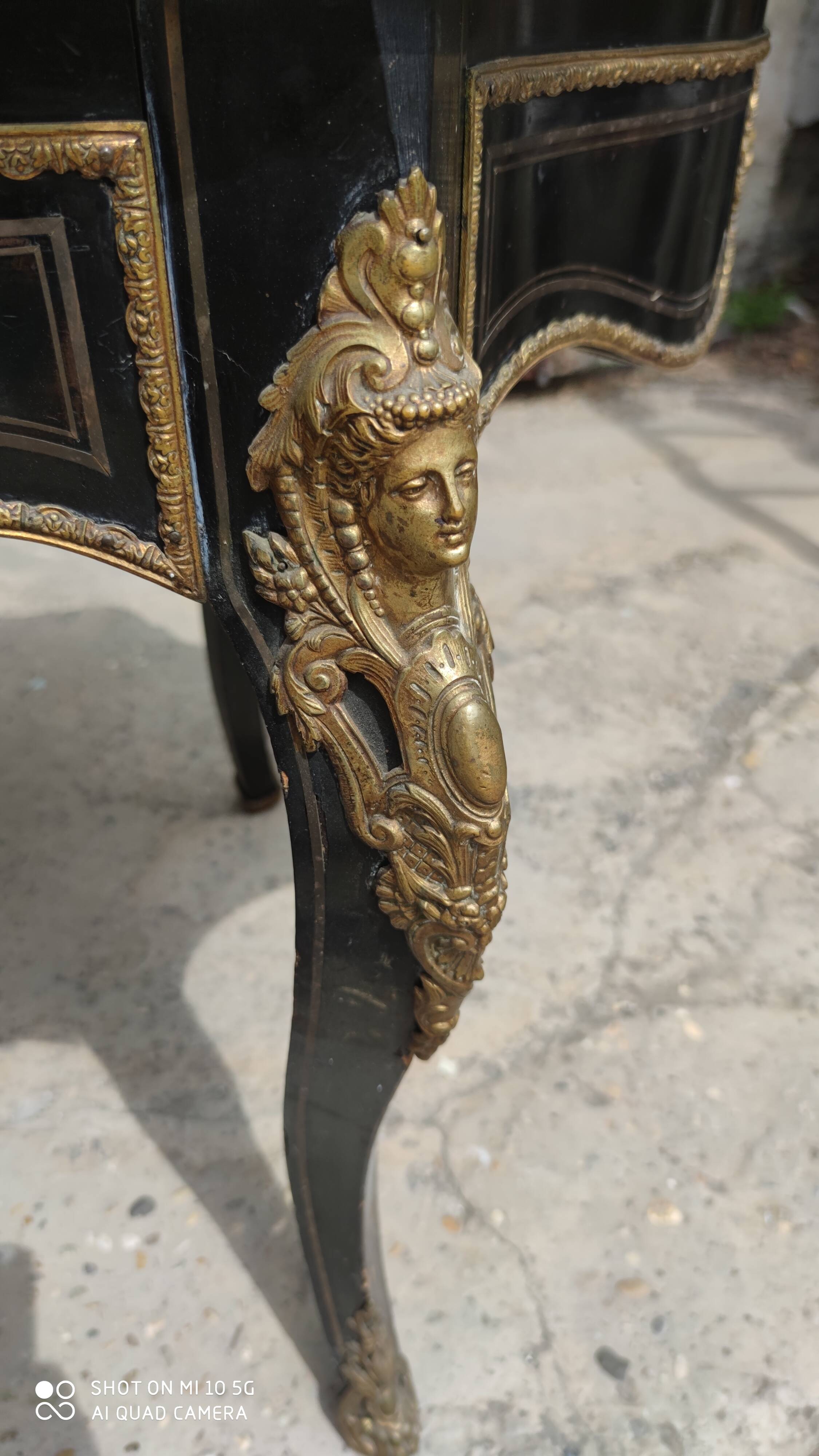 Table desk middle marquetry called "Boulle" napoleon III era