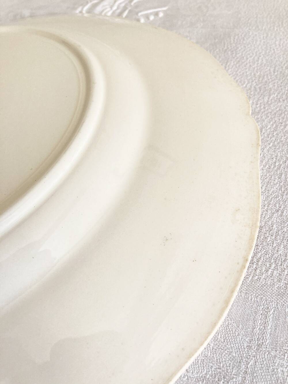 Sarreguemines dish, Chinese scene motif