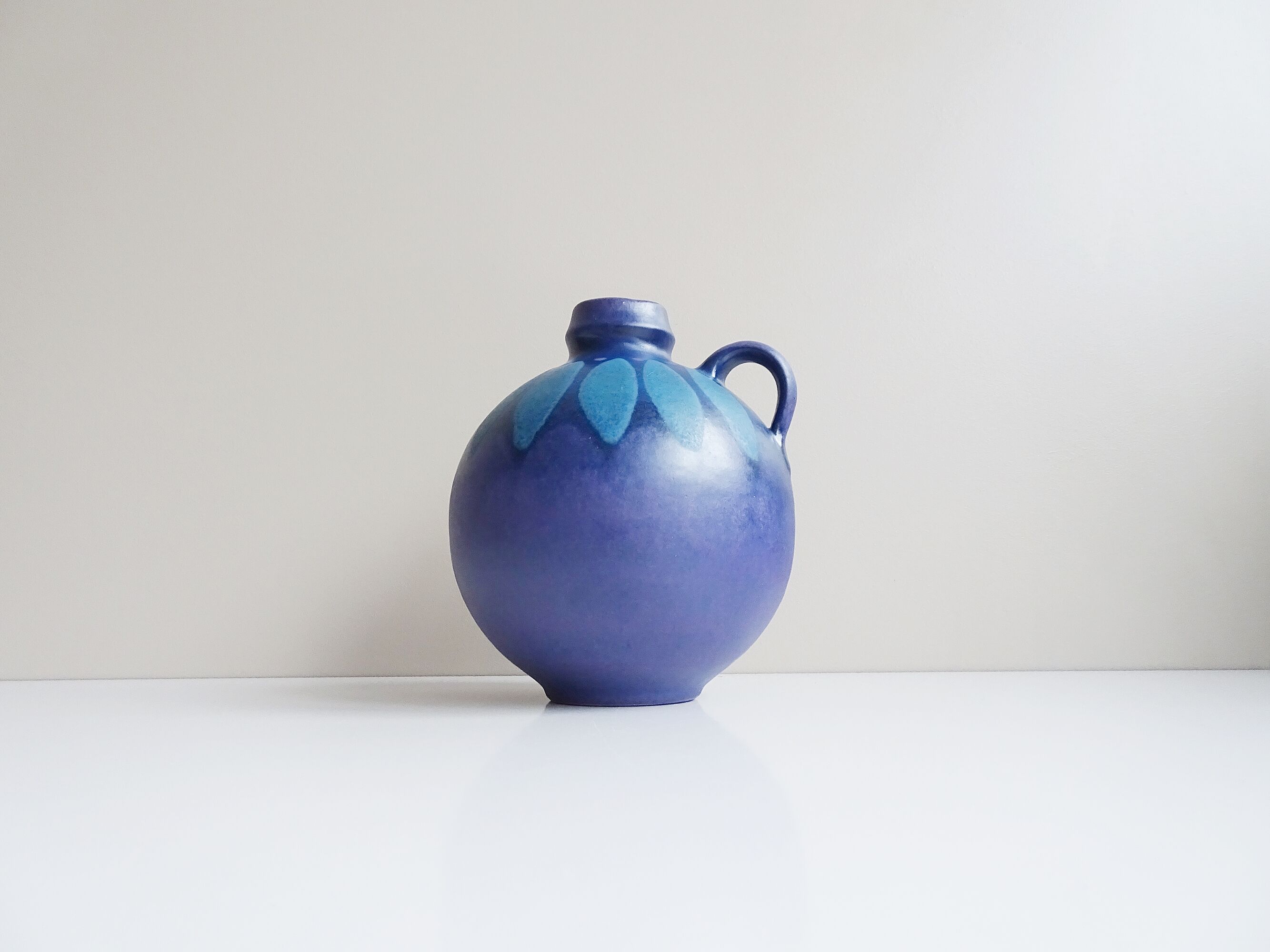 Vase by KMK Decor Viola