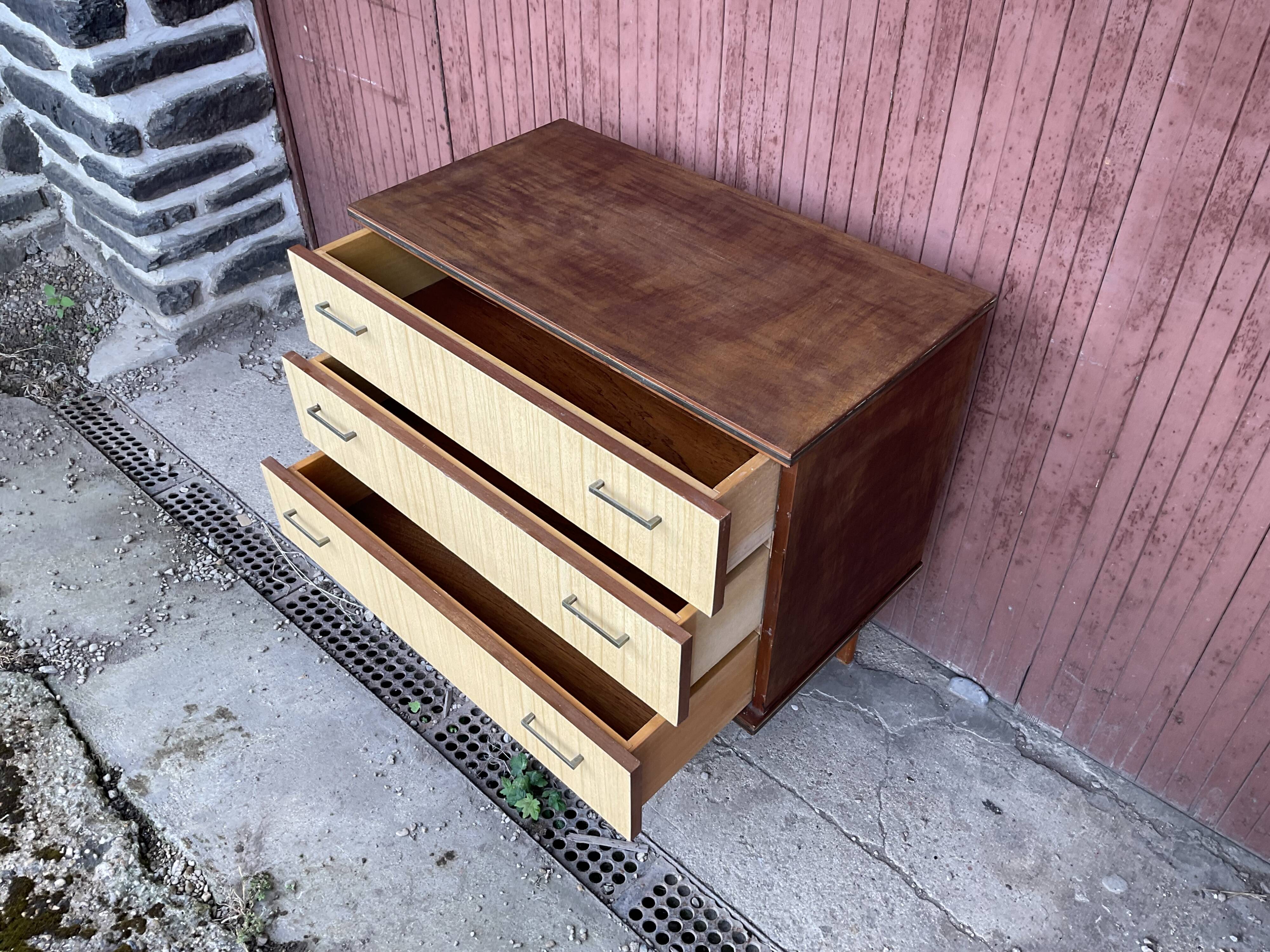 Vintage chest of drawers