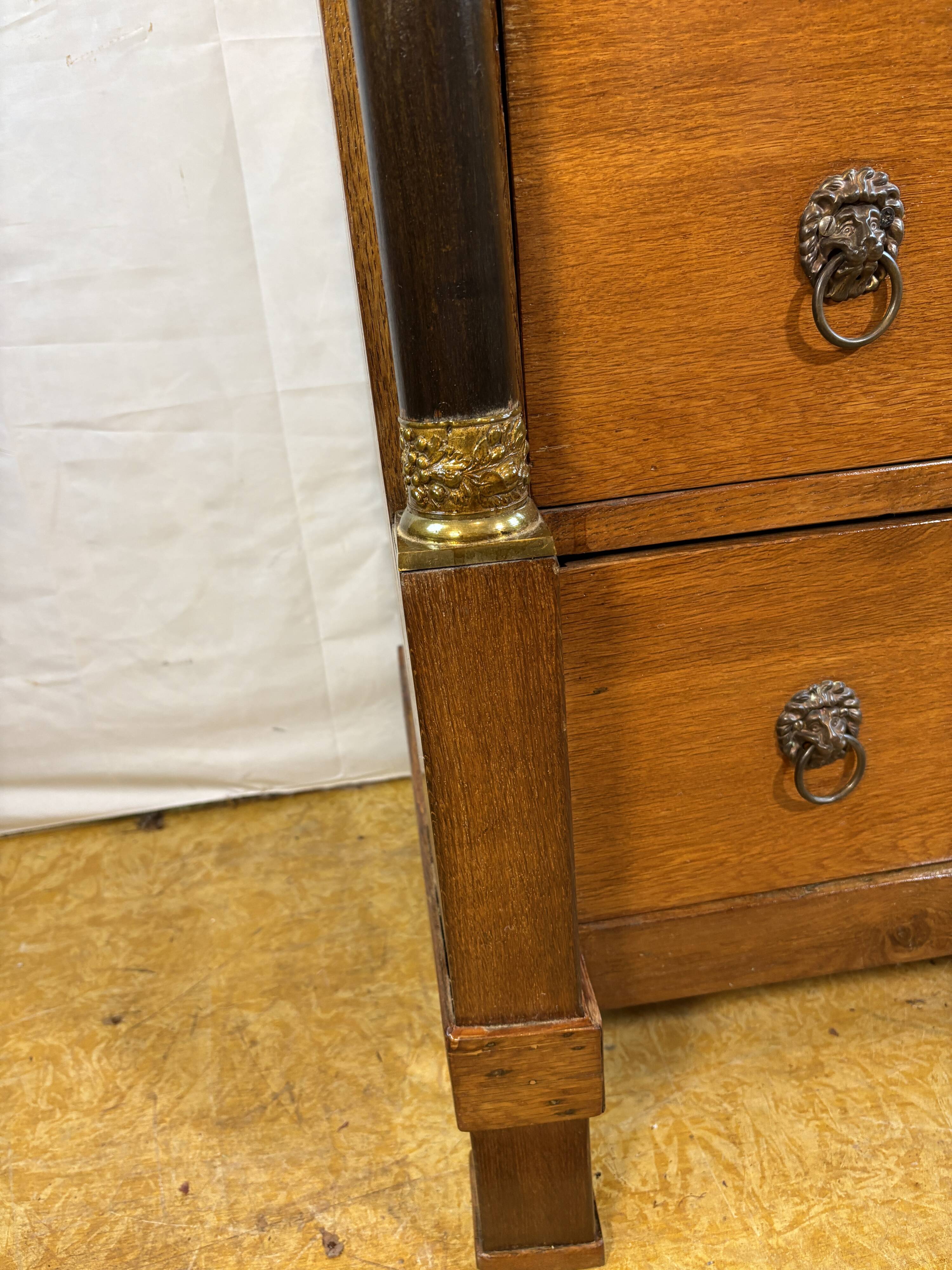 Chiffonier en chêne néerlandais antique Empire vers 1820