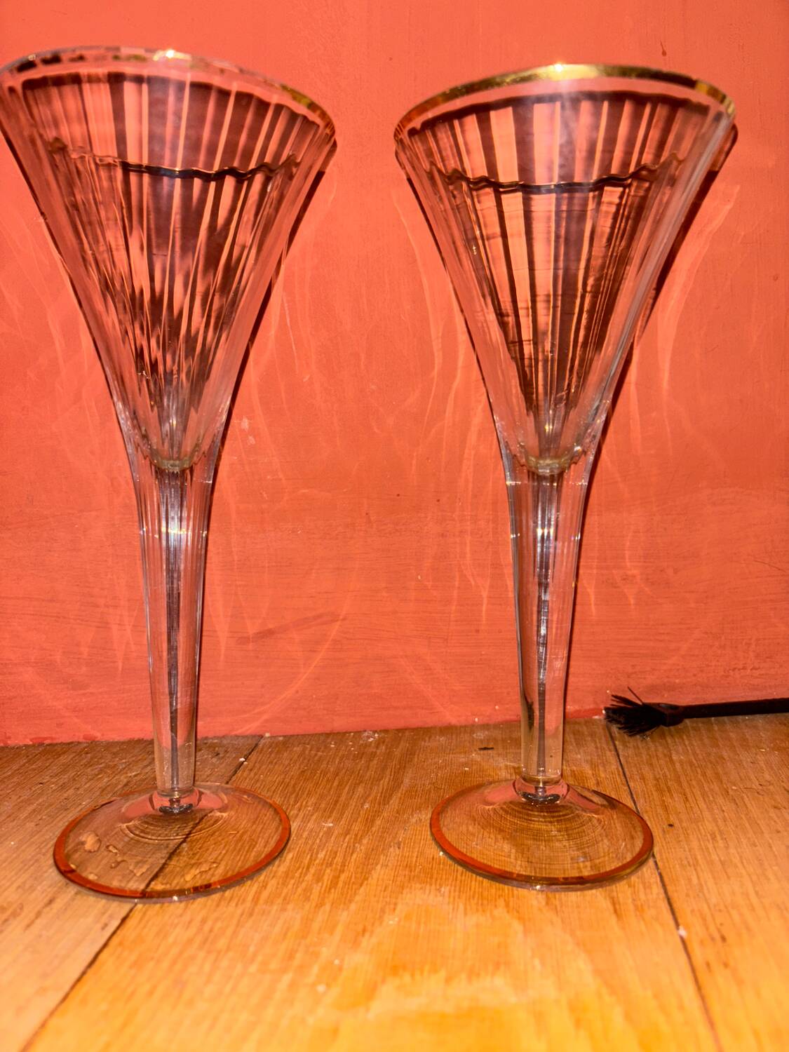 2 champagne glasses 80