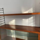 Vintage string shelf: glass box + board