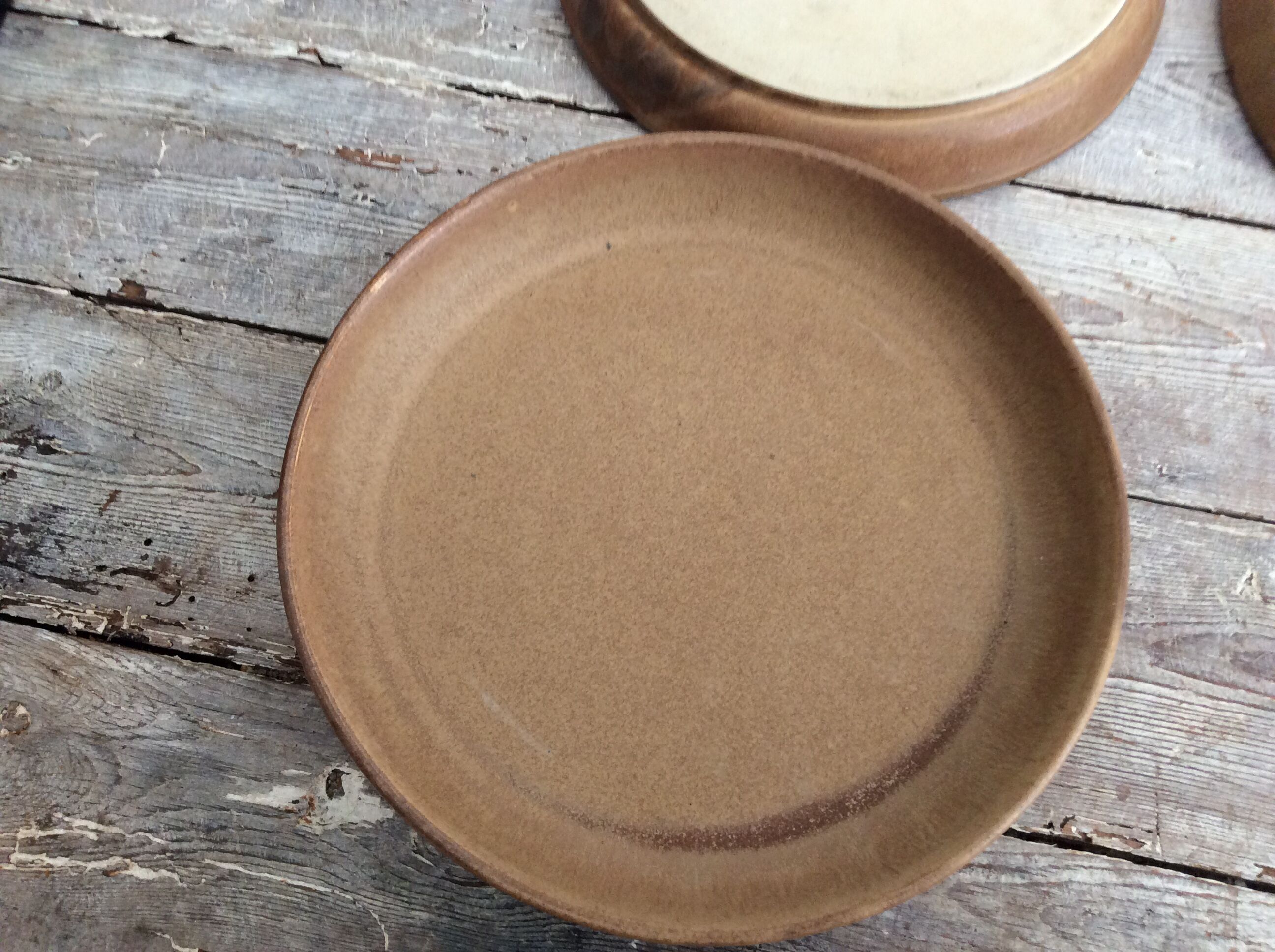 Series 9 sandstone plates