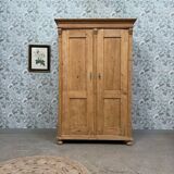 Large English wardrobe in solid pine (renovated)