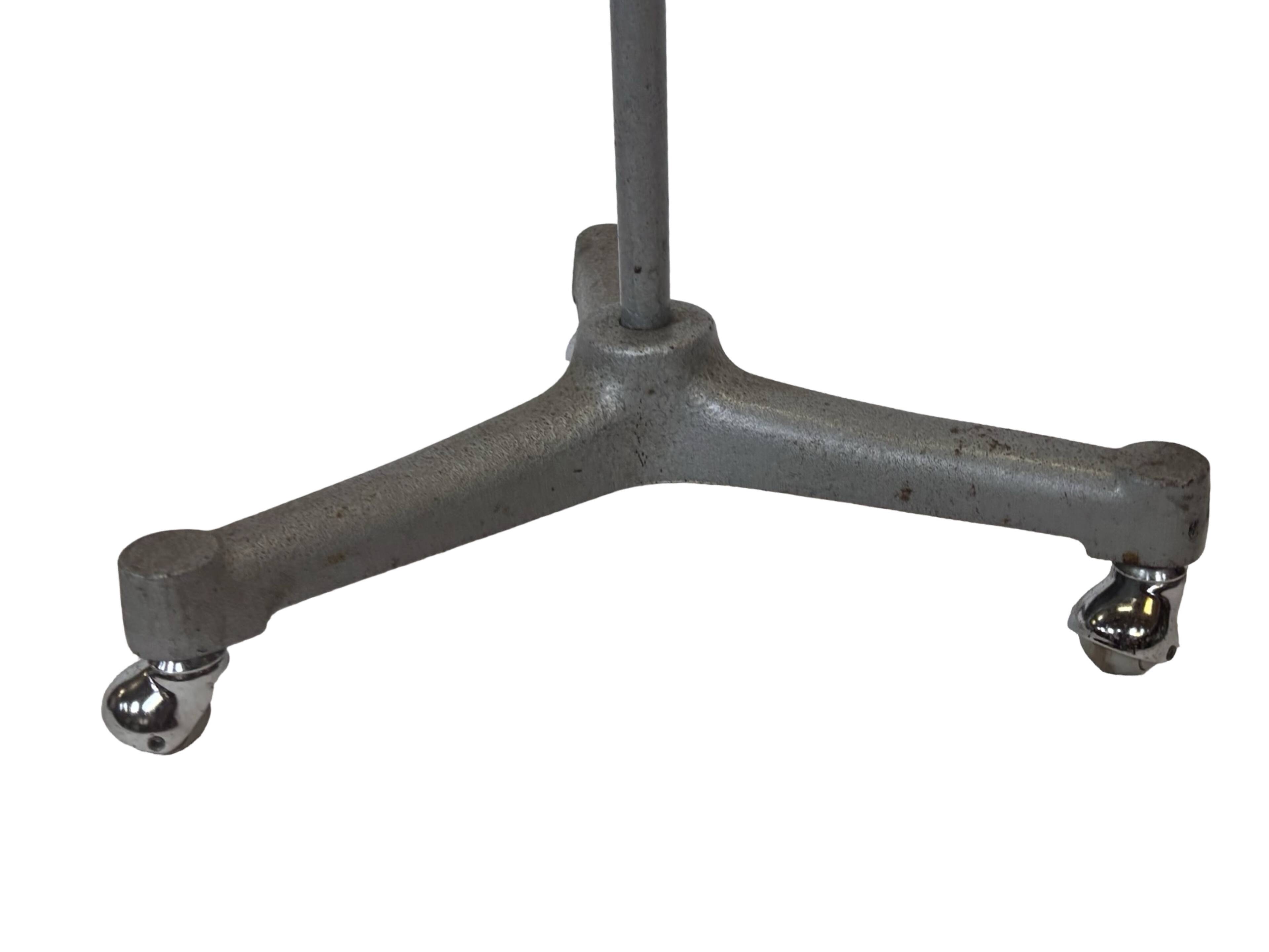 Lampadaire sur roues Ferdinand Solère modèle : 219R